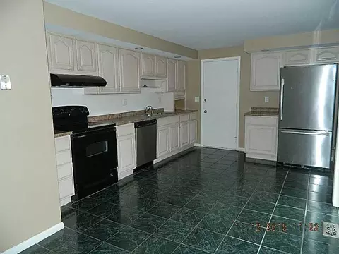 2304 Collins, Sidney, OH 45365 photo 4