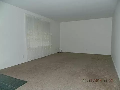 2304 Collins, Sidney, OH 45365 photo 3