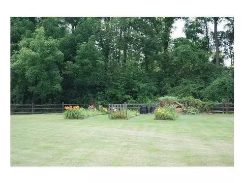 2295 Ashbrook, Springfield, OH 45502 photo 8