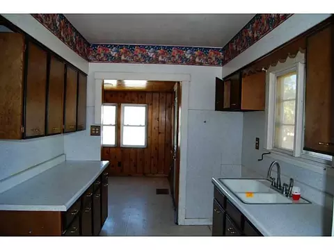 51 Snyder St, Springfield, OH 45504 photo 8