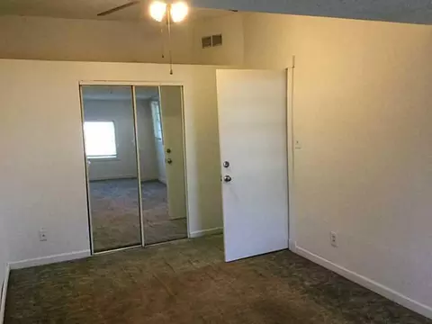 621 W Wayne, Celina, OH 45822 photo 9