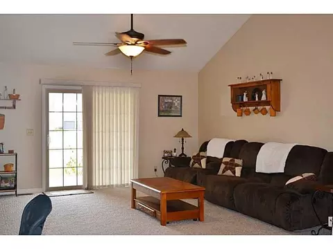 4611 Antrim Ln, Springfield, OH 45503 photo 4