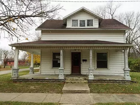 1601 W Clark, Springfield, OH 45506 photo 1