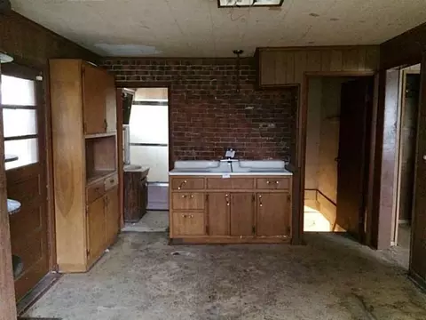 1601 W Clark, Springfield, OH 45506 photo 8