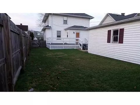 555 E Cecil St, Springfield, OH 45503 photo 9
