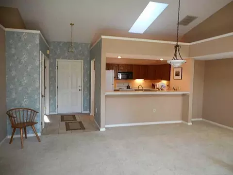 1906 Wedgewood #1906, Springfield, OH 45503 photo 2