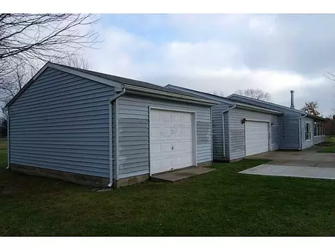 2564 Leon Ln, Springfield, OH 45502 photo 12