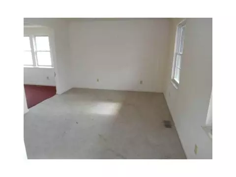 1308 W Perrin, Springfield, OH 45506 photo 5