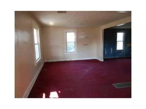 1106 N Burnett, Springfield, OH 45503 photo 3