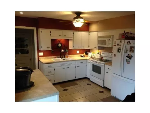 2633 Danbury, Springfield, OH 45505 photo 4