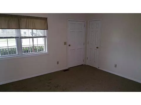 3308 Vineyard St, Springfield, OH 45503 photo 2
