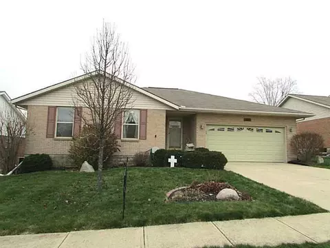 3952 Harris Ln, Springfield, OH 45503 photo 1
