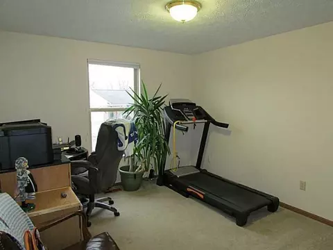 3952 Harris Ln, Springfield, OH 45503 photo 15