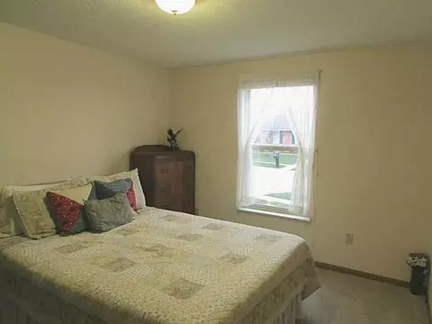 3952 Harris Ln, Springfield, OH 45503 photo 10