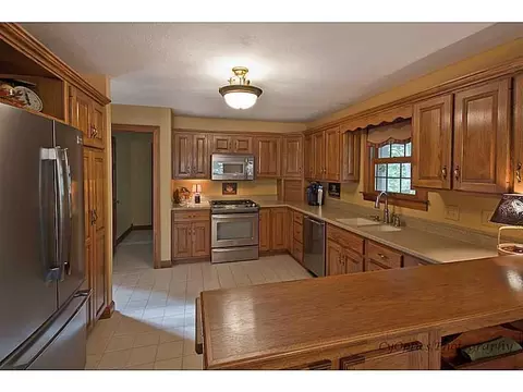 4255 Stone Bridge Dr, Springfield, OH 45504 photo 7