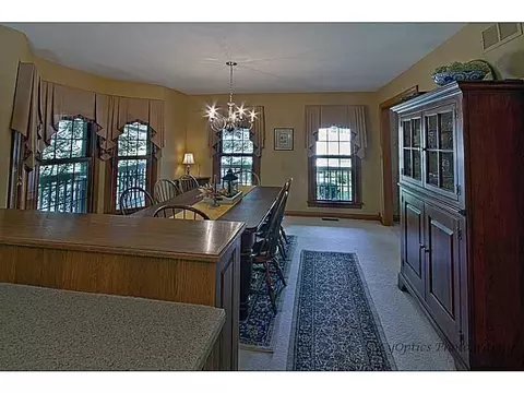 4255 Stone Bridge Dr, Springfield, OH 45504 photo 9