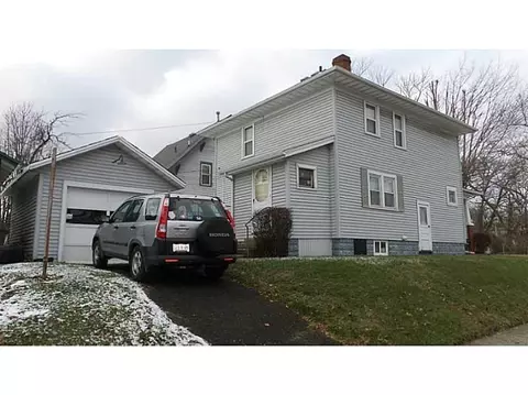 201 W Southern Ave, Springfield, OH 45506 photo 2