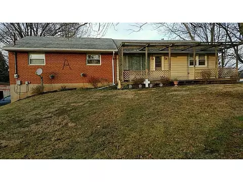 3156 E Pitchin, Springfield, OH 45502 photo 1