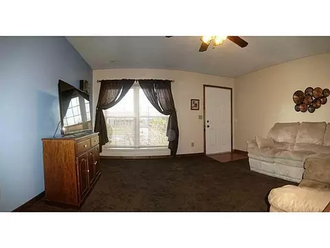3222 Revels St, Springfield, OH 45503 photo 3