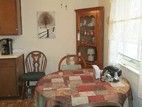 1215 Student Ave, Springfield, OH 45503 photo 6