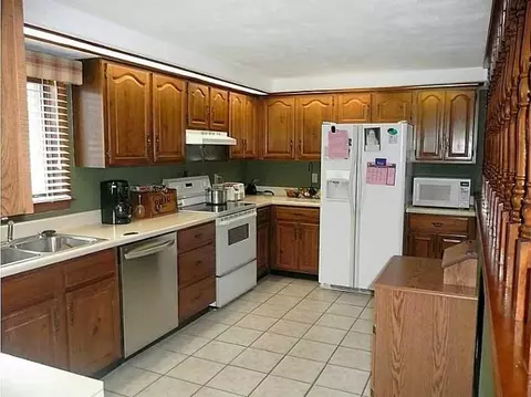 711 E Walnut, Covington, OH 45318 photo 2
