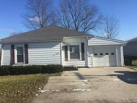 327 N Dix, Paulding, OH 45879 photo 1