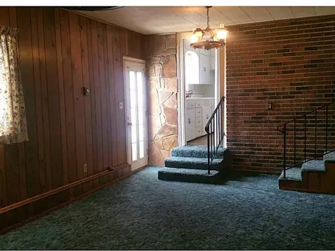 2400 E High, Springfield, OH 45505 photo 8