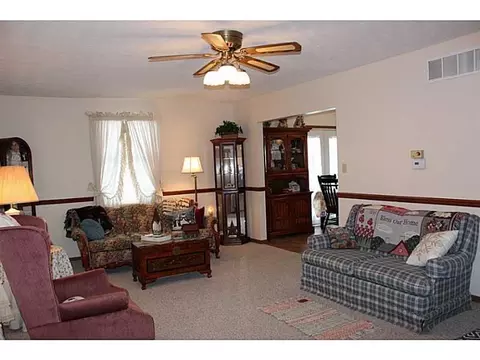 1905 Cheviot Hills Dr, Springfield, OH 45505 photo 3