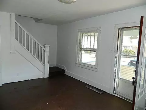 109 N Jackson, Springfield, OH 45504 photo 3