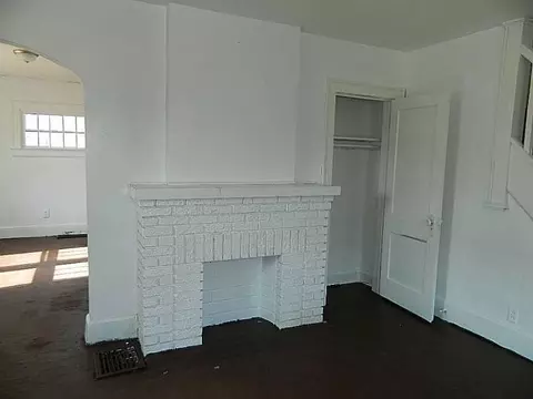 109 N Jackson, Springfield, OH 45504 photo 2