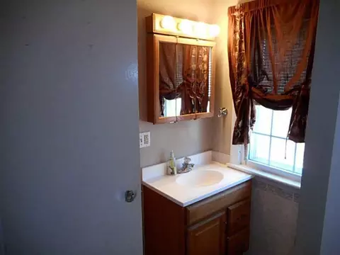1401 Crestview, Springfield, OH 45504 photo 12