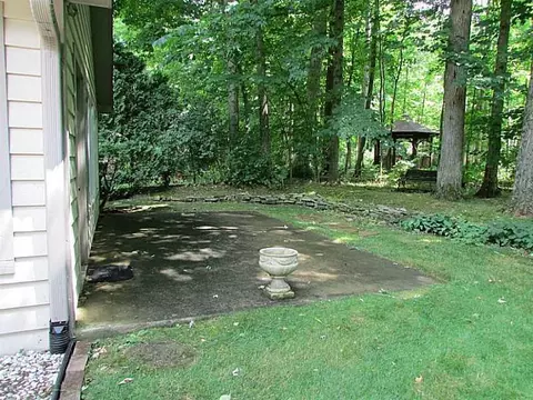 1041 Woodhaven Ct, Springfield, OH 45503 photo 25