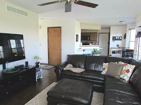 1376 Willow Chase Dr, Springfield, OH 45503 photo 4