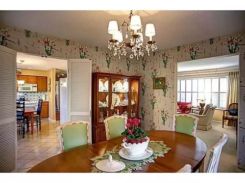 810 Medford Dr, Springfield, OH 45503 photo 7