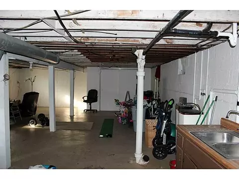 637 W Second St, Springfield, OH 45504 photo 21