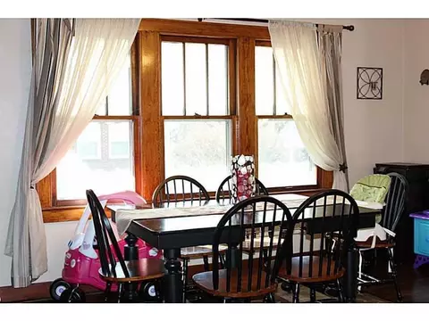 637 W Second St, Springfield, OH 45504 photo 10