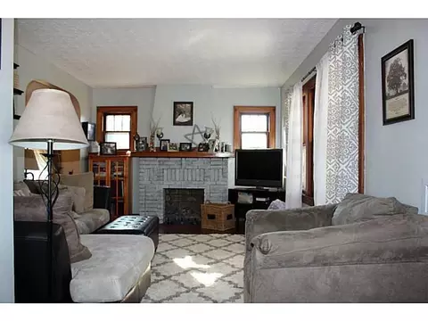637 W Second St, Springfield, OH 45504 photo 7