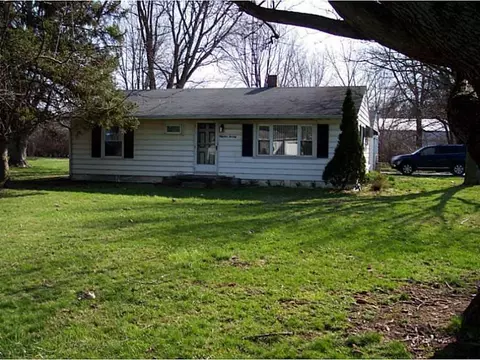 5970 Prairie, Springfield, OH 45502 photo 2