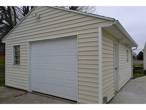 2835 S Burnett Rd, Springfield, OH 45505 photo 24