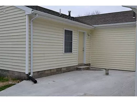 2835 S Burnett Rd, Springfield, OH 45505 photo 23
