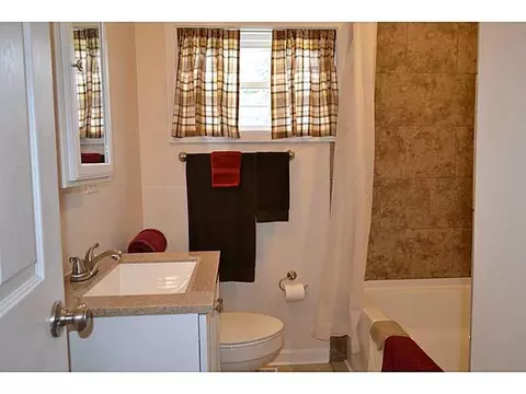 2835 S Burnett Rd, Springfield, OH 45505 photo 18