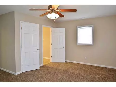 2835 S Burnett Rd, Springfield, OH 45505 photo 12