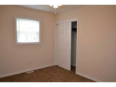 2835 S Burnett Rd, Springfield, OH 45505 photo 20