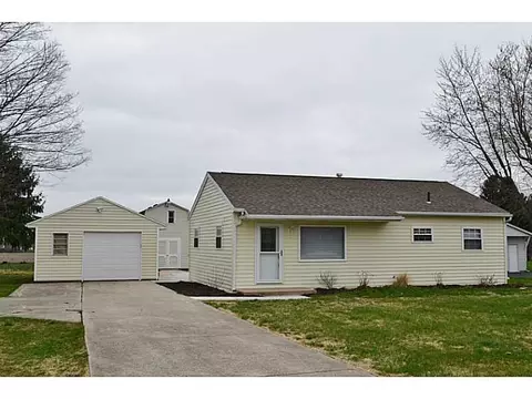 2835 S Burnett Rd, Springfield, OH 45505 photo 1