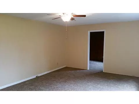 5571 Dayton Springfield, Springfield, OH 45502 photo 3