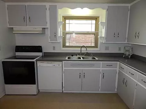 4550 Ridgewood Rd W, Springfield, OH 45503 photo 5