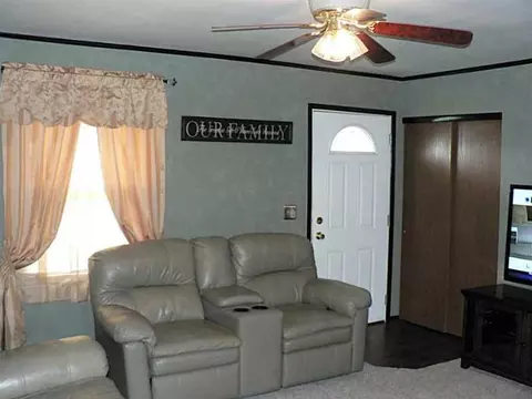 826 Grove, Sidney, OH 45365 photo 5