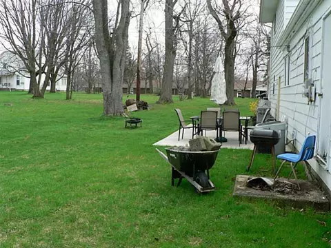 826 Grove, Sidney, OH 45365 photo 3