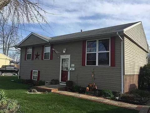 427 Monaco, Springfield, OH 45506 photo 1