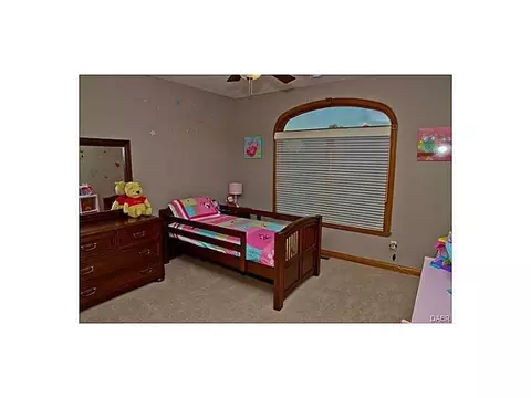 2741 Meadowpoint, Troy, OH 45373 photo 14
